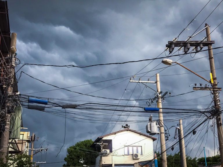 Cancelamento de serviço na rede elétrica da Nova Holanda