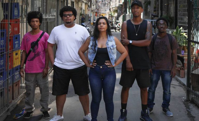 Ser jovem, negro e sobreviver ao gatilho fácil da polícia do Rio de Janeiro