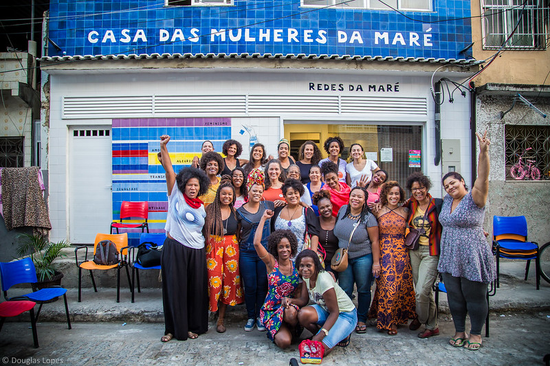 Casa das Mulheres da Maré em evento antes da pandemia. Local é considerado ponto de apoio no combate à violência de gênero | Foto: Douglas Lopes