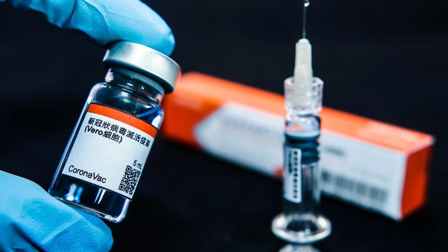  Anvisa interrompe estudos da vacina Coronavac