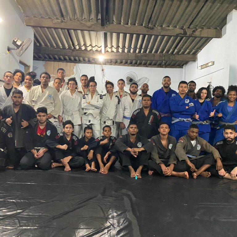 Projeto Tijolinho leva jiu-jitsu e luta livre de uma forma gratuita a moradores da Maré