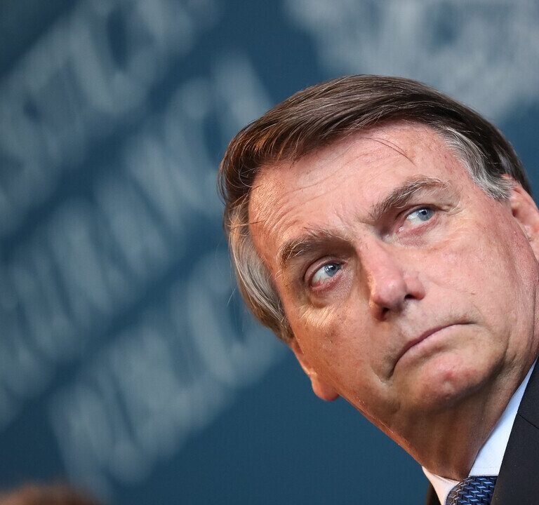 Segundo DataFolha, 54% reprovam desempenho de Bolsonaro durante pandemia