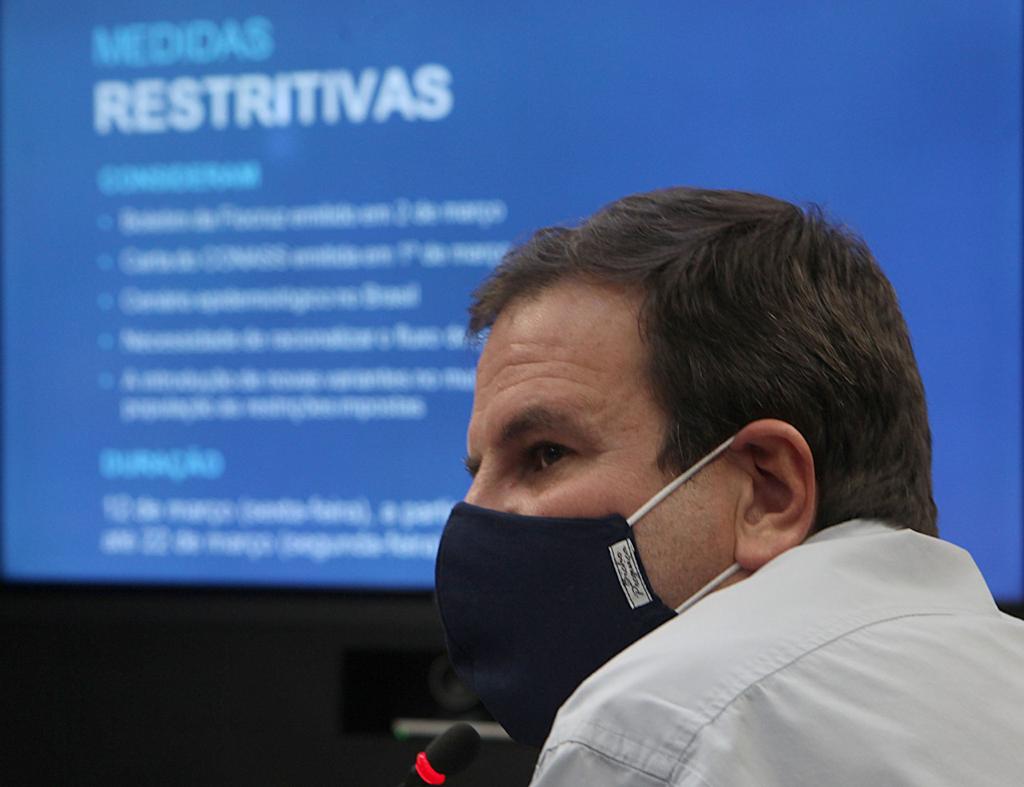 Paes afirmou que vai agir com rigor se não cumprirem as novas medidas restritivas - Ricardo Cassiano/Prefeitura do Rio
