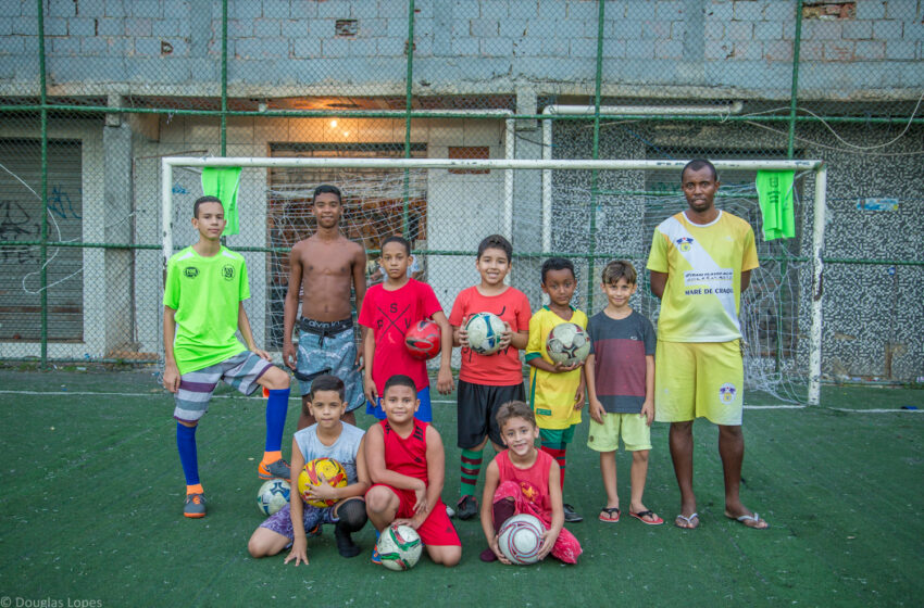  ”Quem não sonhou em ser um jogador de futebol?”: os obstáculos de quem leva a vida nos gramados