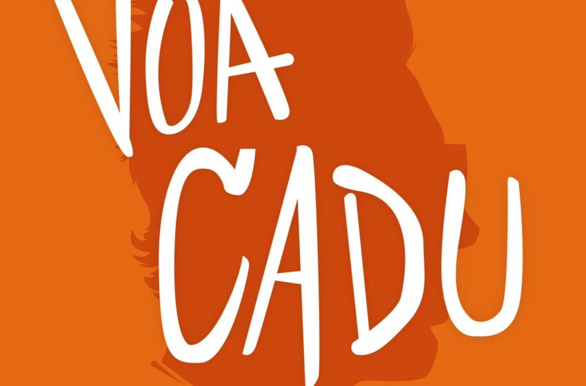 ‘Voa, Cadu’: familiares e amigos fazem homenagem a Cadu Barcellos, cineasta cria da Maré, um ano após sua morte