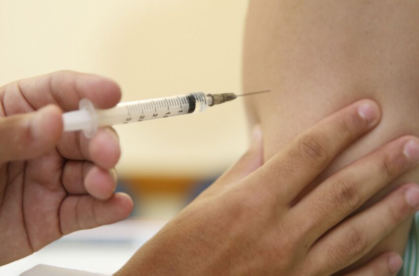  Município recebe 100 mil doses e retoma campanha de vacinação contra a gripe nesta sexta-feira