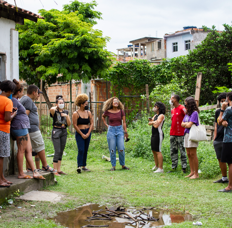 Floresta e favela são palavras rivais?