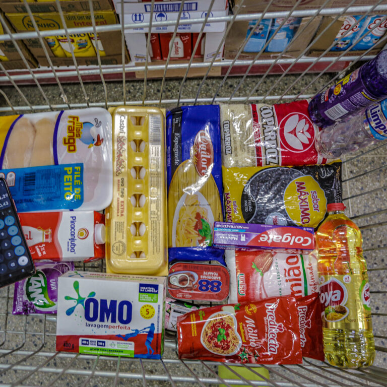 Altos preços dos alimentos provocam mudanças na ceia de Natal
