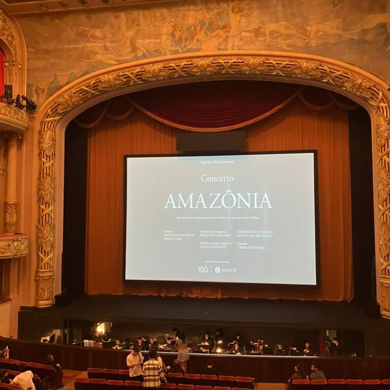 Concerto ‘Amazônia’ encanta com os sons e grita no silêncio das imagens