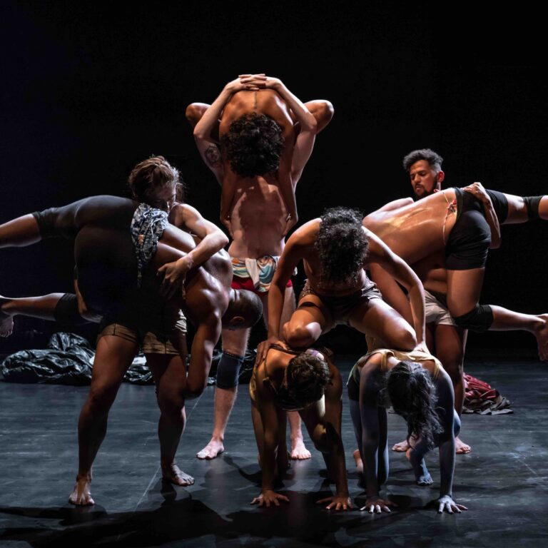 Após conquistar Paris, Lia Rodrigues traz espetáculos de dança para a Maré