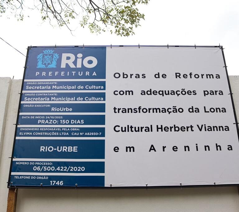 Lona da Maré tem obras iniciadas para transformação em Areninha