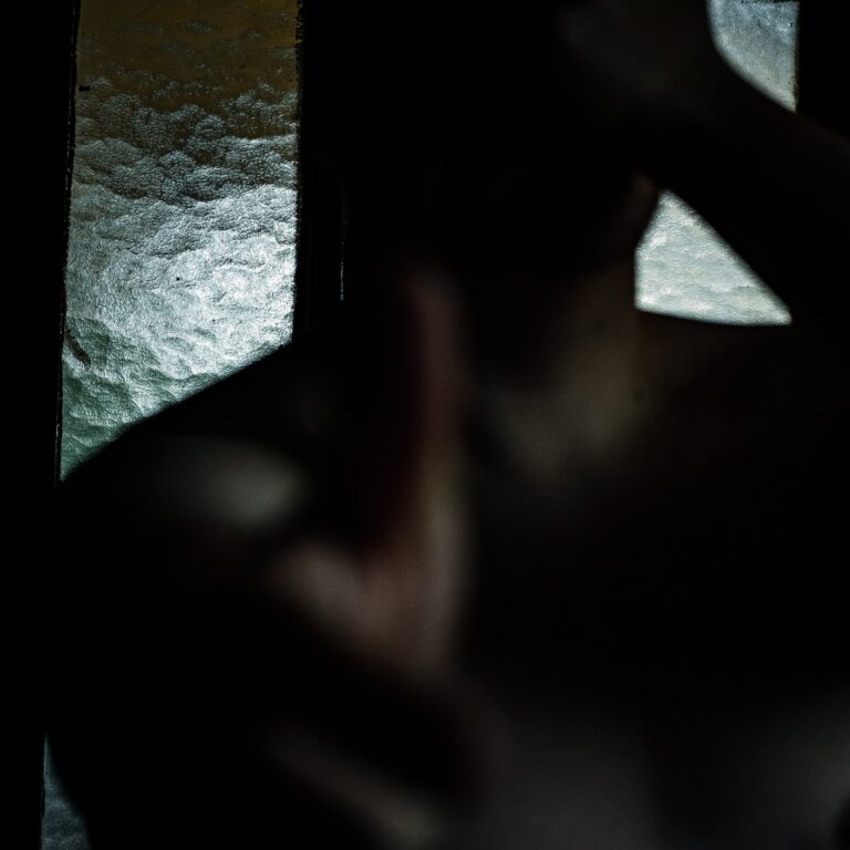 Brasil registra aumento de 3.600% em casos de estupro contra meninos e homens