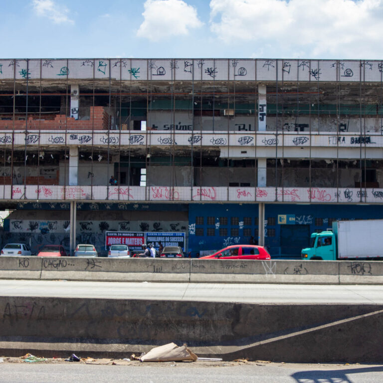 Restaurante Popular de Bonsucesso tem apreço dos clientes mas precisa de obras