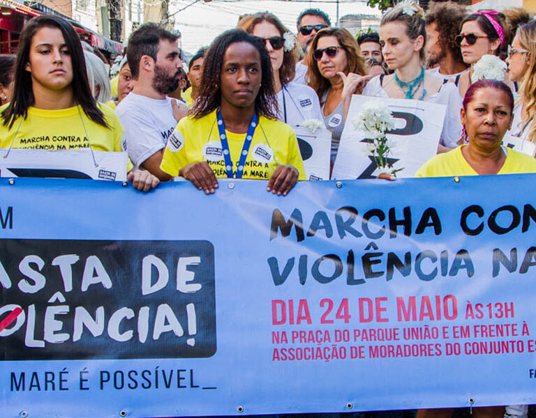 Fórum contra a violência na Maré realiza reunião aberta nesta terça