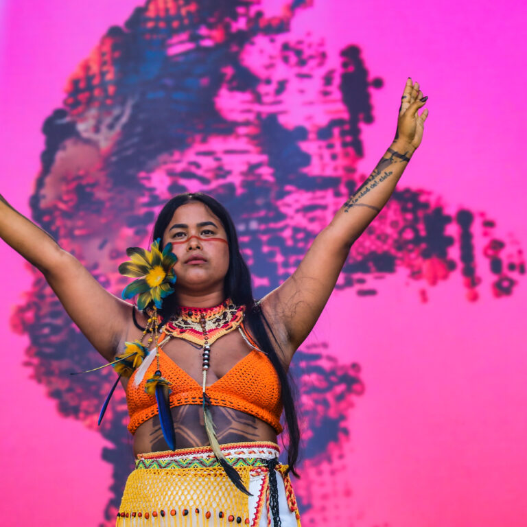 Kaê Guajajara, rapper, cria da Vila do Pinheiro, lança álbum celebrando a cultura indígena