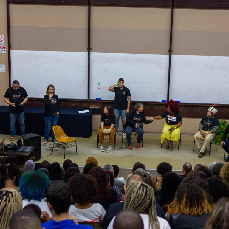 Conferência livre é marcada por debate da retomada ao direito à saúde