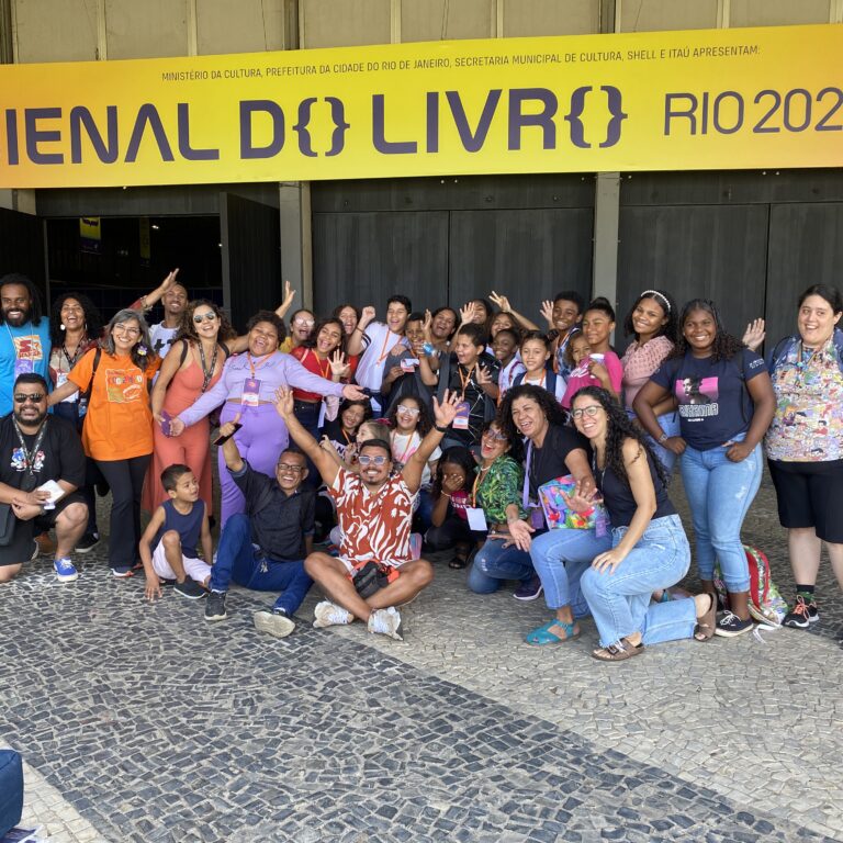 A Maré presente na Bienal do Livro