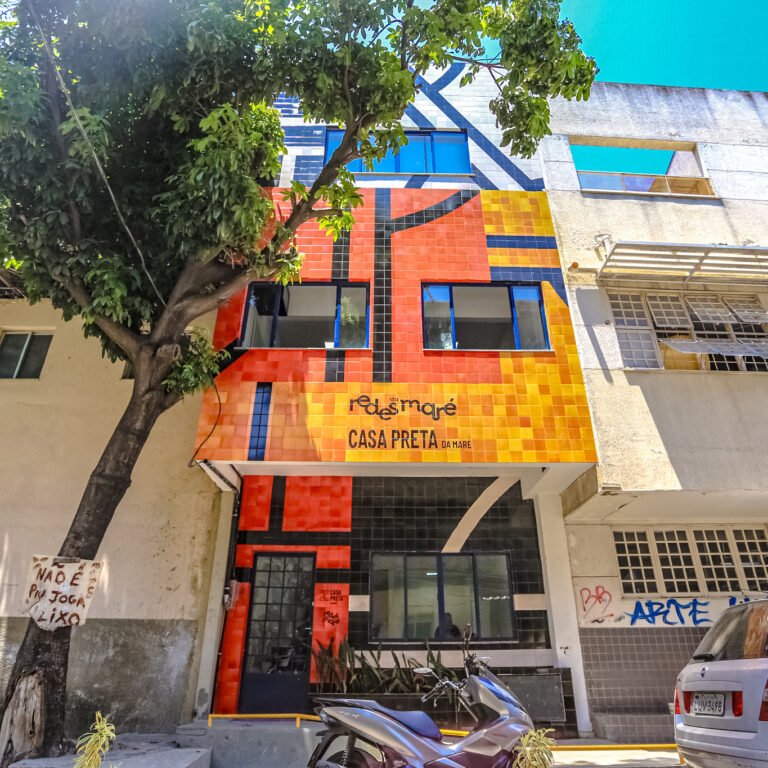 Casa Preta discute negritude da Maré 