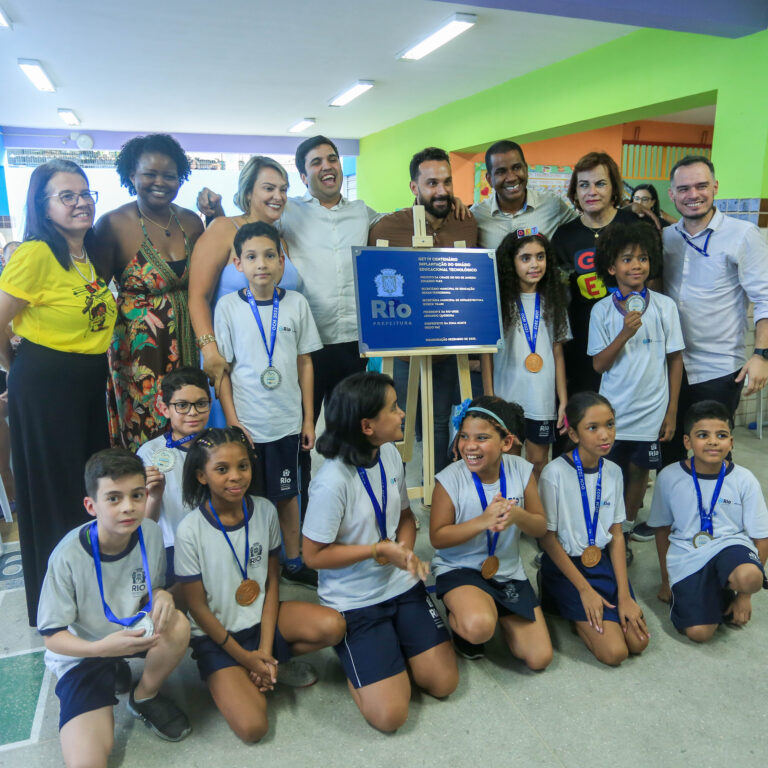 Escola Municipal da Maré reinaugura como Ginásio Experimental Tecnológico (GET)