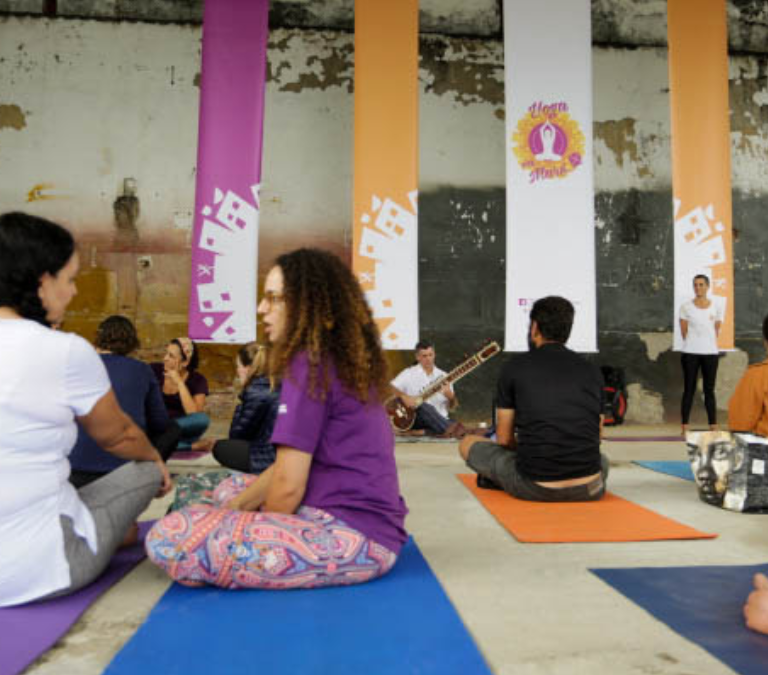 Yoga na Maré de casa nova