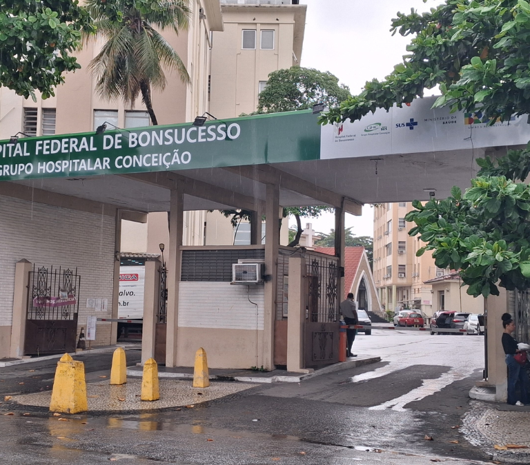 Hospital de Bonsucesso sofre com anos de descaso e agora vive nova gestão